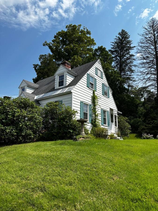 Cute Cape Cod Style Home Pittsfield Exterior foto